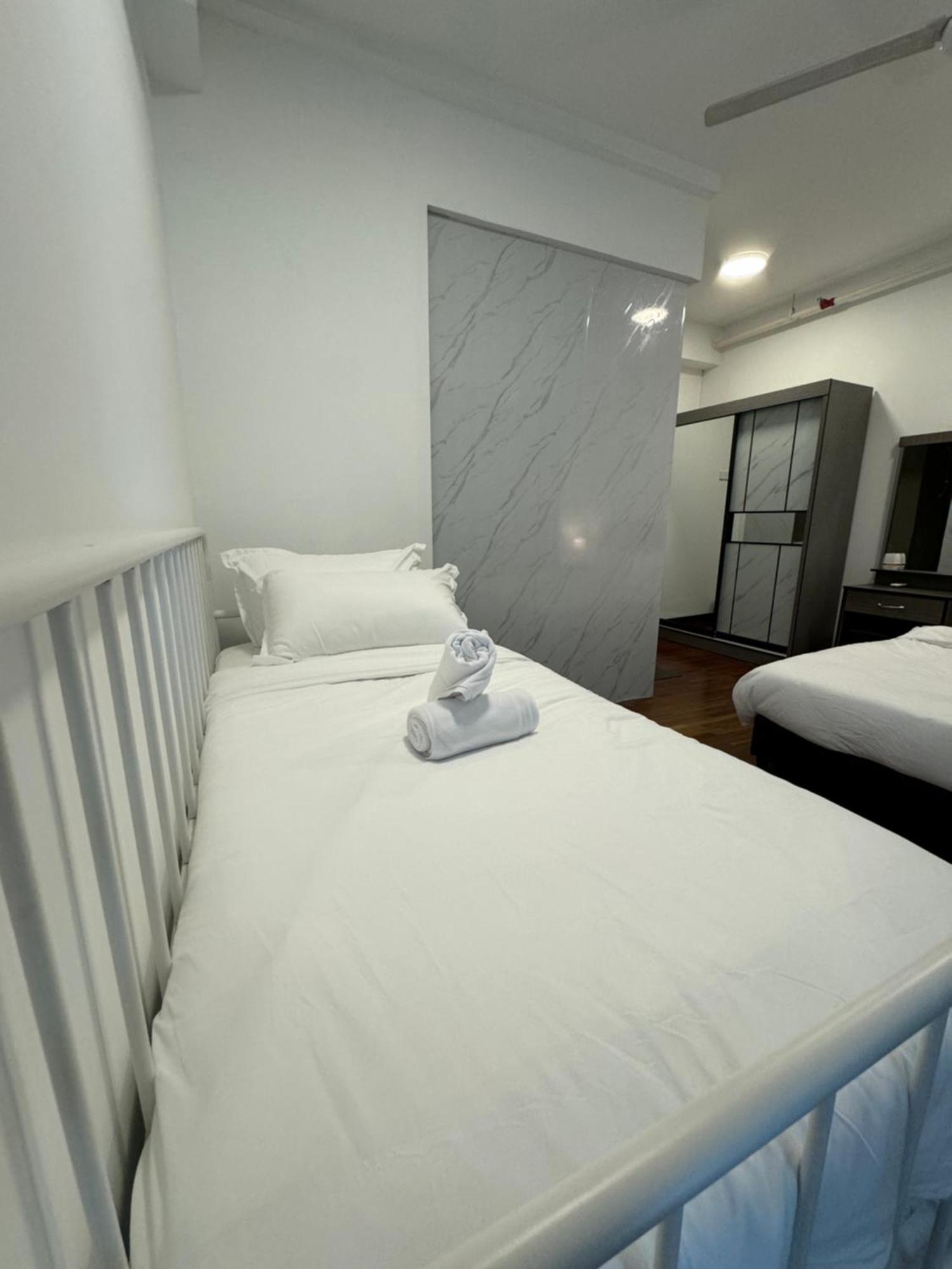 Loft Design Nr Midvalley 4pax Pangsapuri Kuala Lumpur