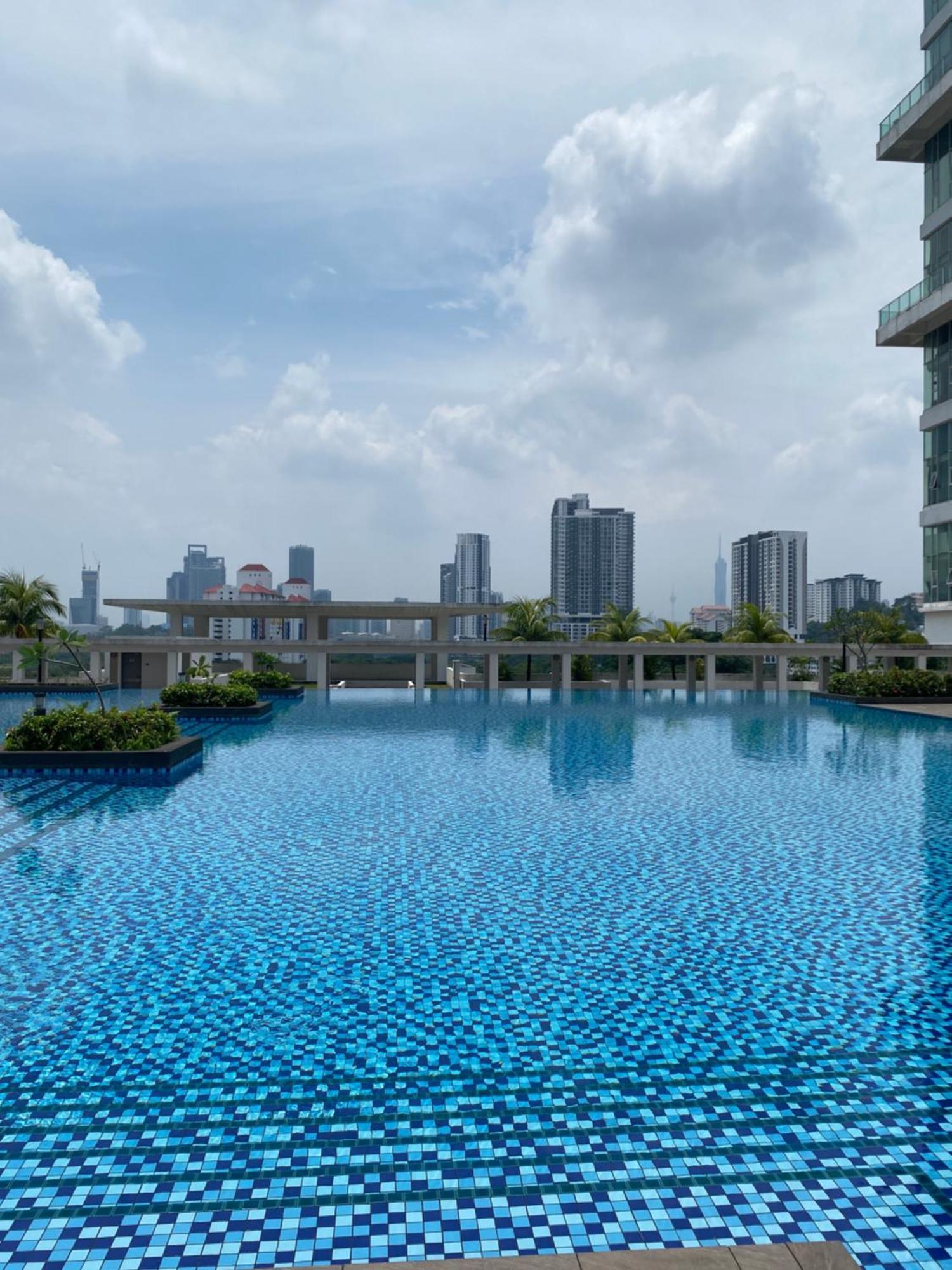 Pangsapuri Loft Design Nr Midvalley 4pax Kuala Lumpur