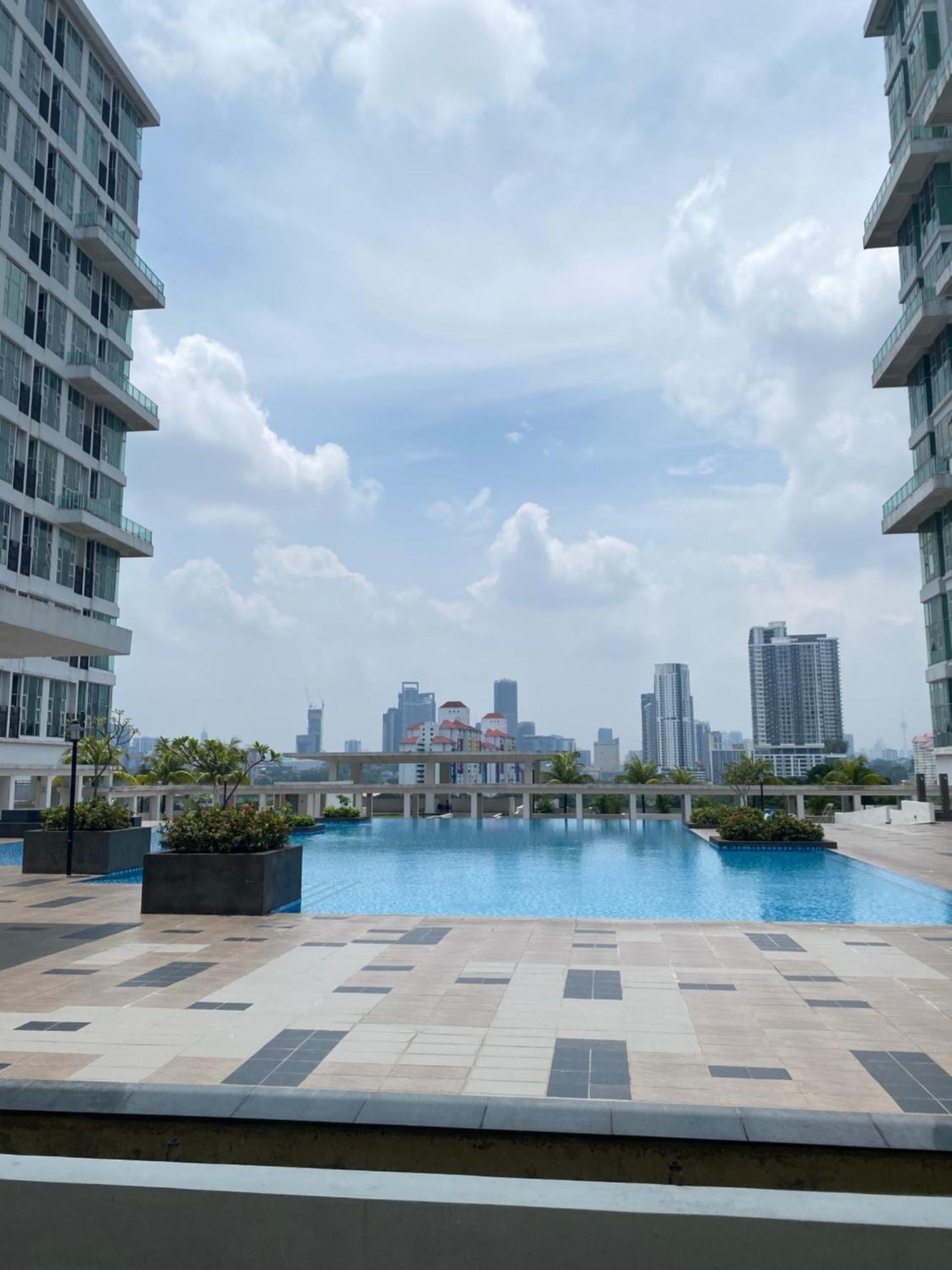 Loft Design Nr Midvalley 4pax * Kuala Lumpur